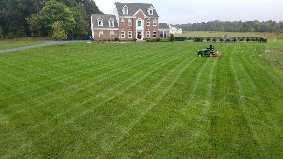 quality mulch services in Pace, Ferry Pass, Milton, and surrounding areas